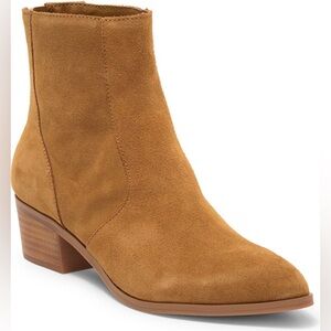 Dolce Vita Avela Booties - suede